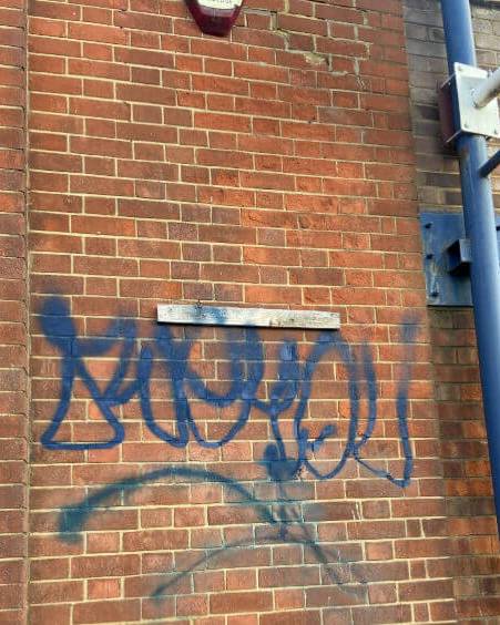 graffiti removal NW10 1 (1)